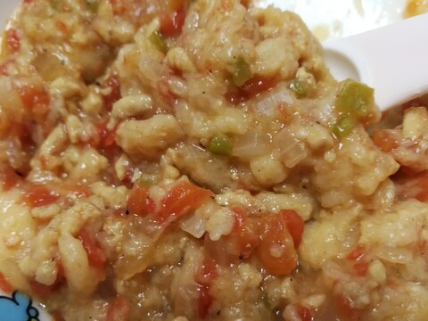 【離乳食中期】パン・鶏ひき肉・野菜のトマト煮込み
